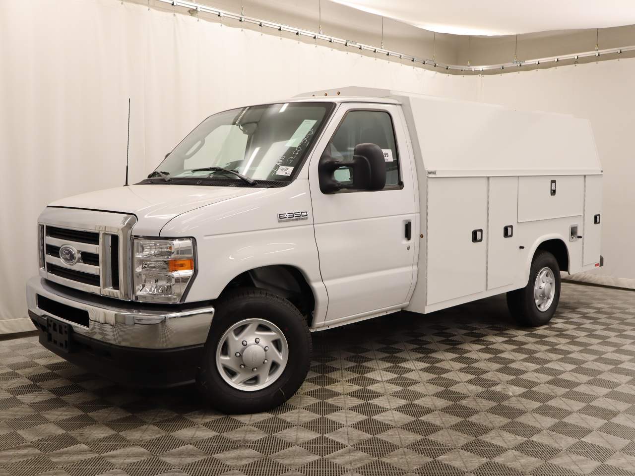 2025 Ford E-Series E-350 SD