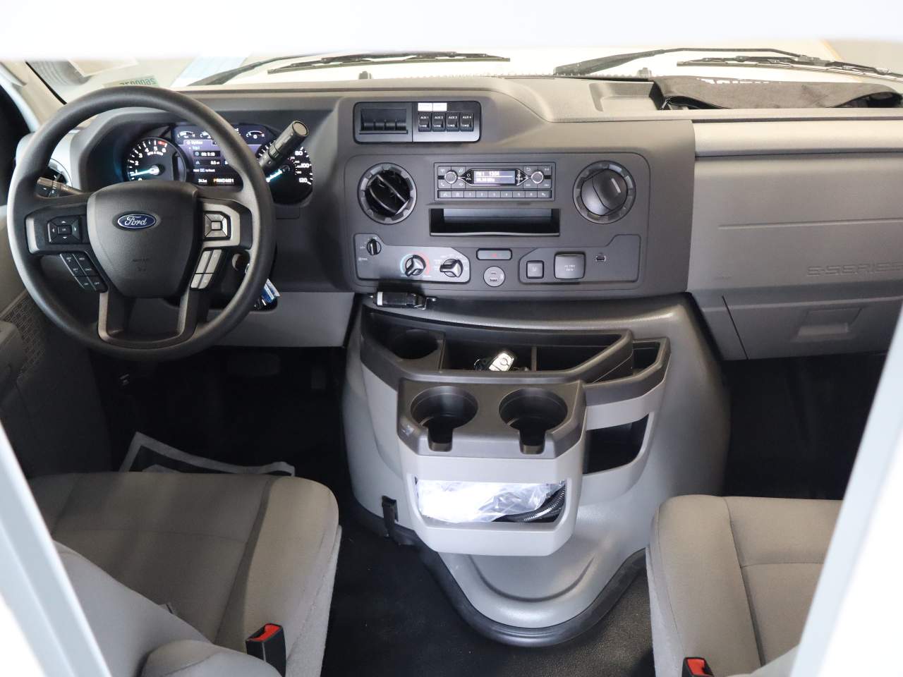 2026 Ford E-Series Cutaway Base - Photo 20