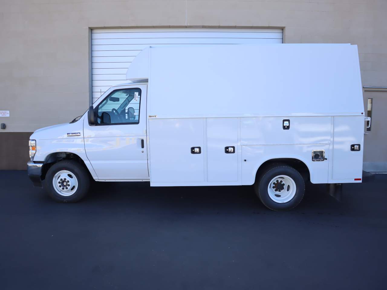 2025 Ford E-Series E-350 SD