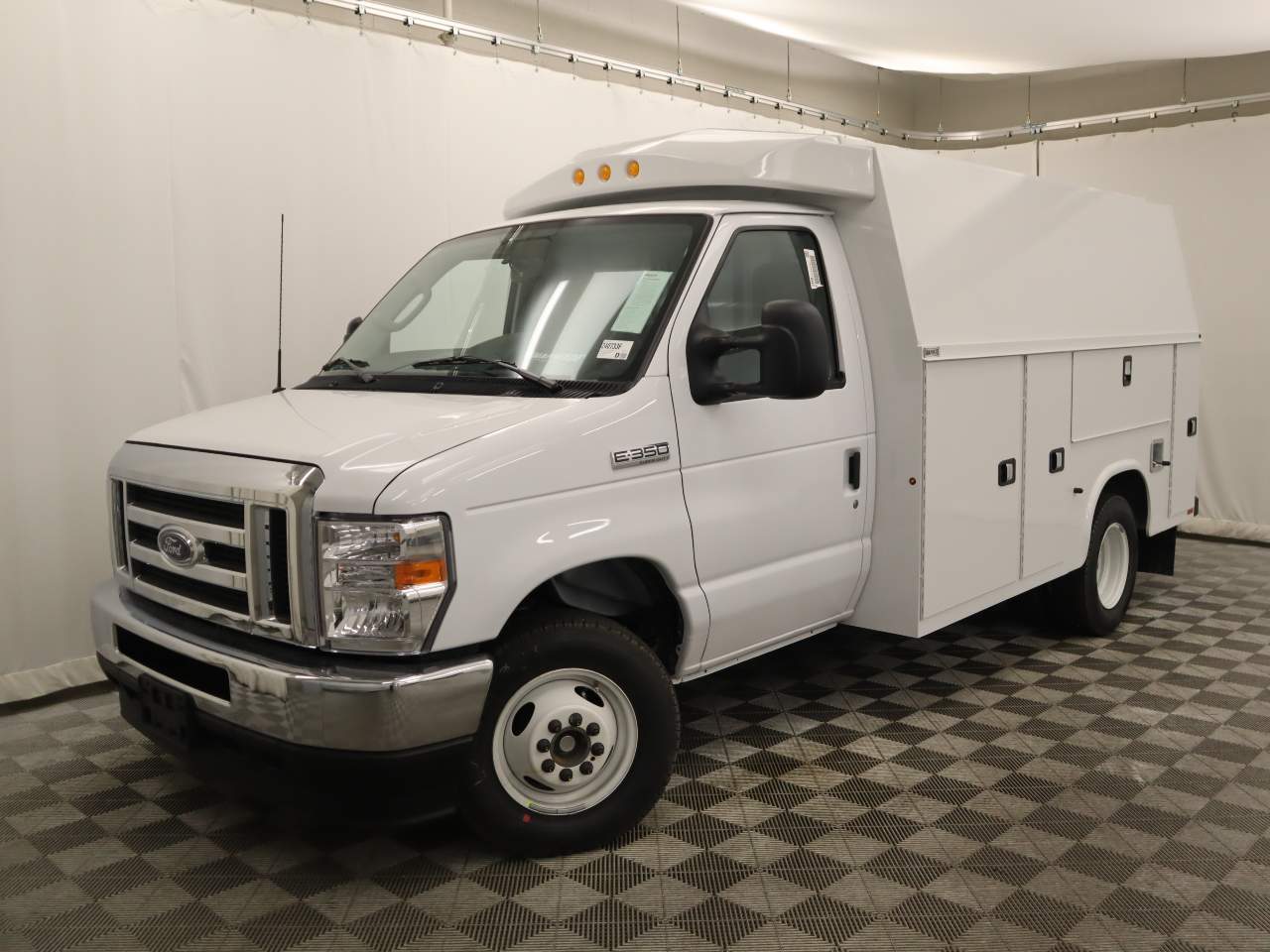 2024 Ford E-Series E-350 SD