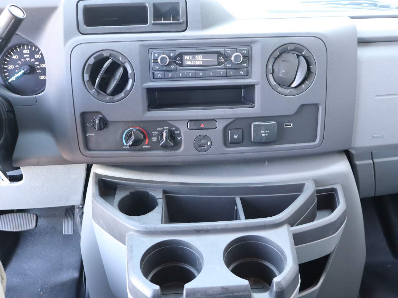 2025 Ford E-Series Cutaway Base - Photo 26