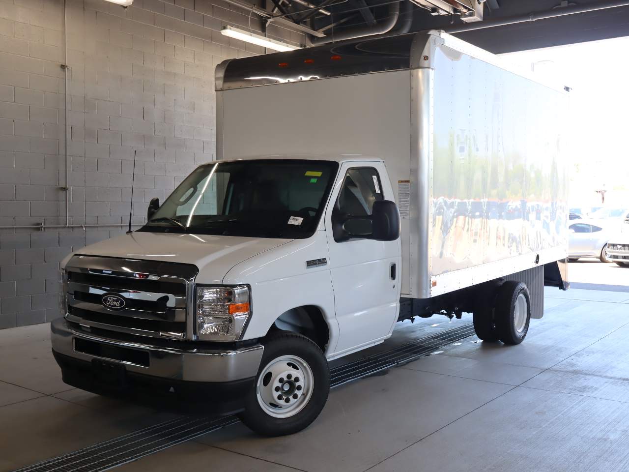 2027 Ford E-Series Full-Size