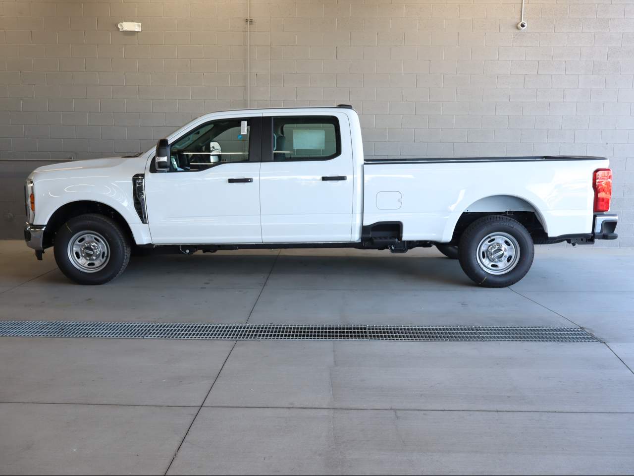 2026 Ford F-250 Super Duty Crew Cab XL