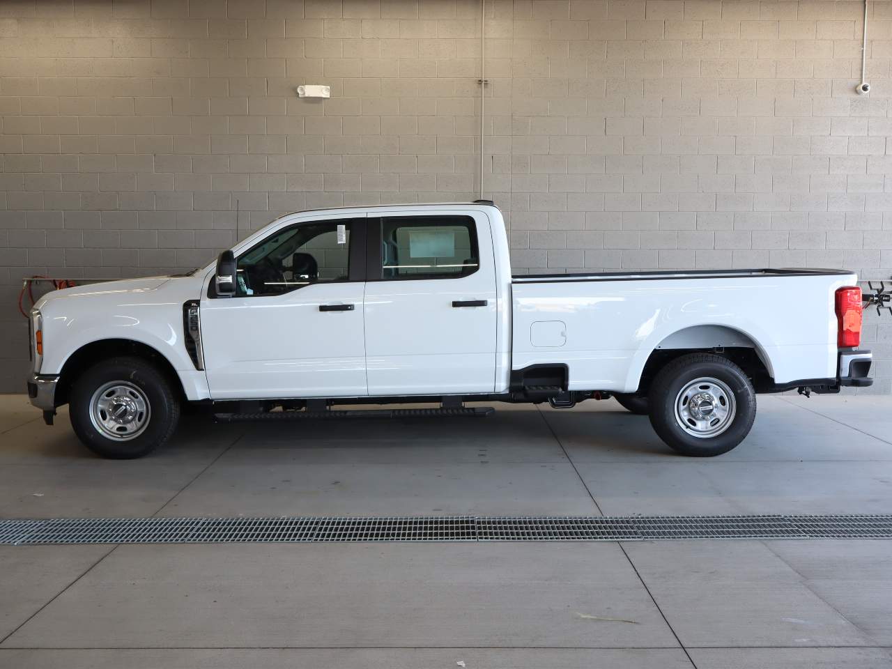2026 Ford F-250 Super Duty Crew Cab XL