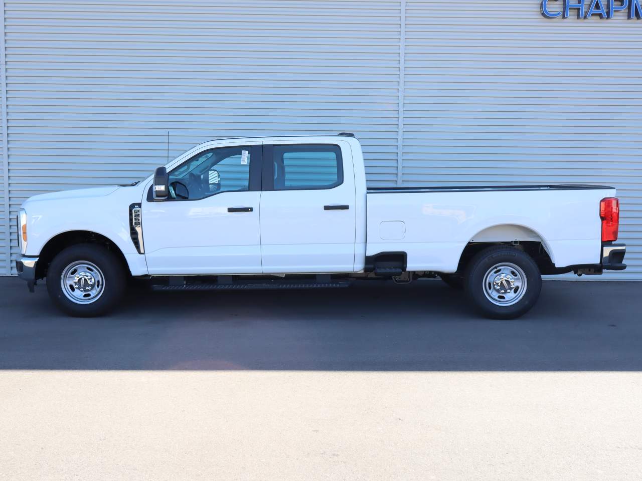 2026 Ford F-250 Super Duty Crew Cab XL