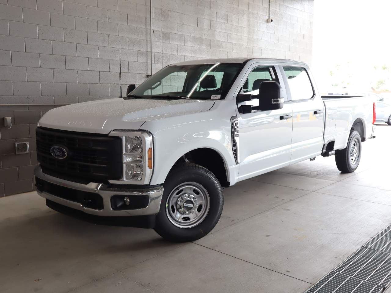 2026 Ford F-250 Super Duty Crew Cab XL