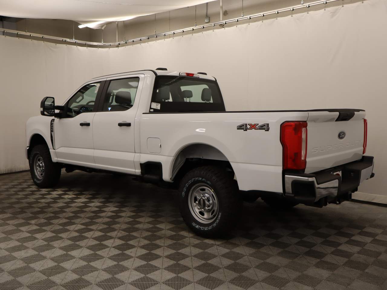 2024 Ford F-250 Super Duty Crew Cab XL