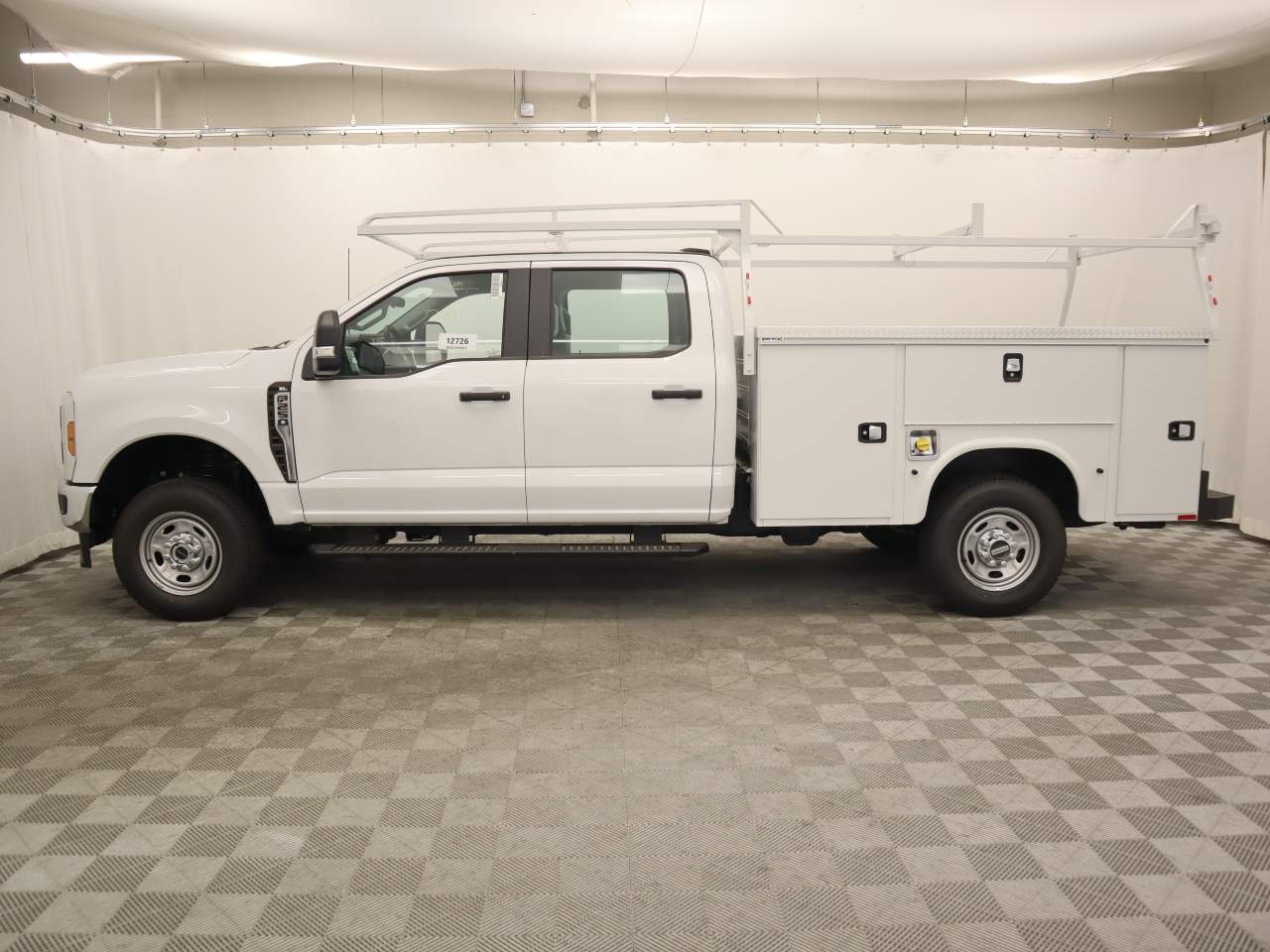 2024 Ford F-250 Super Duty Crew Cab XL