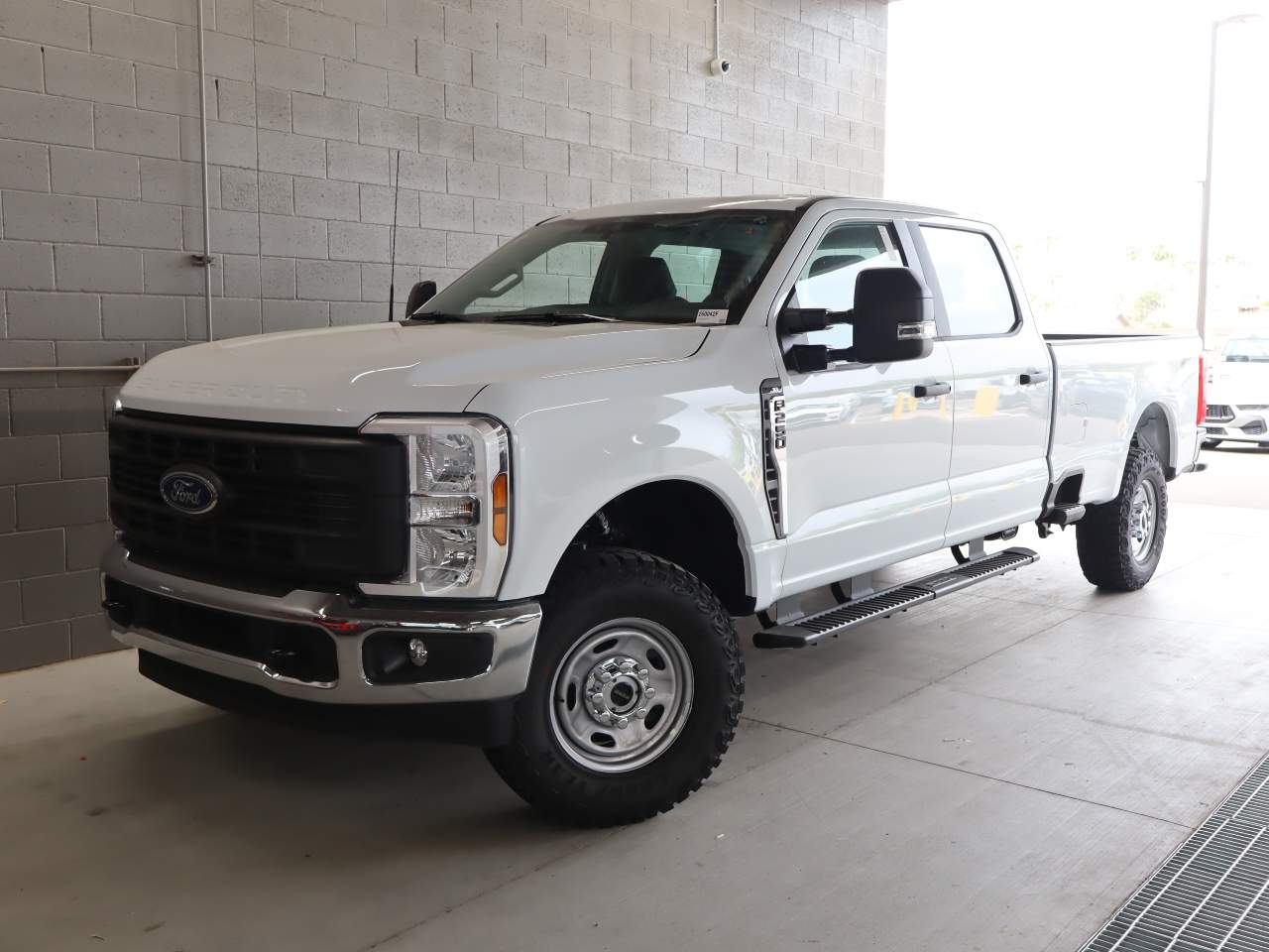 2026 Ford F-250 Super Duty Crew Cab XL