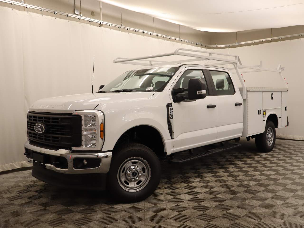 2024 Ford F-250 Super Duty Crew Cab XL