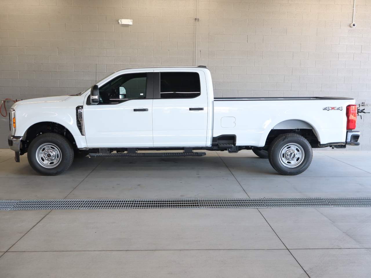 2026 Ford F-250 Super Duty Crew Cab XL