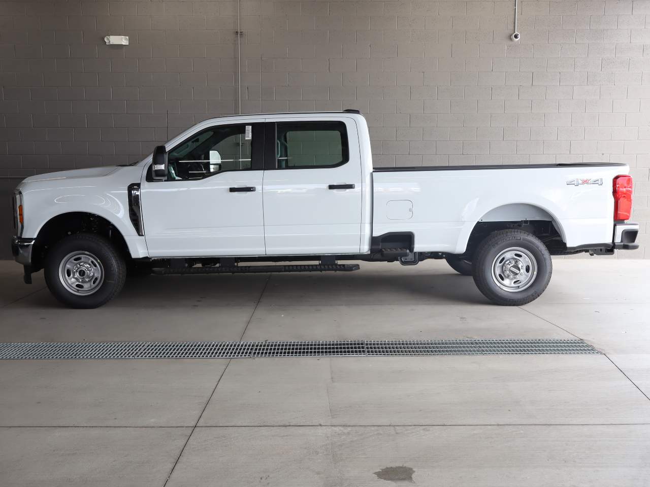 2026 Ford F-250 Super Duty Crew Cab XL
