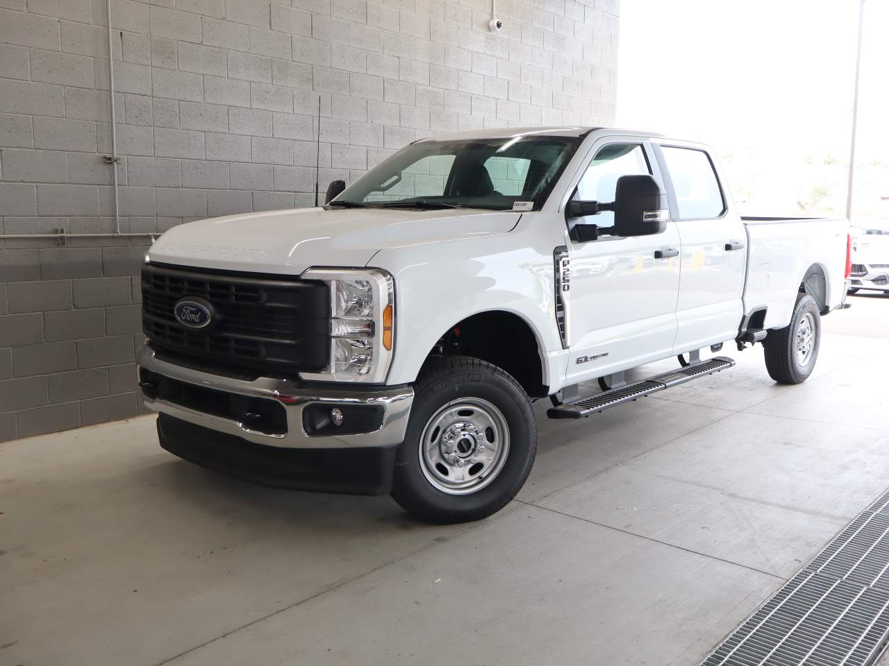 2026 Ford F-250 Super Duty Crew Cab XL
