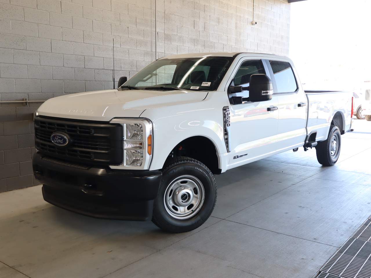 2026 Ford F-250 Super Duty Crew Cab XL