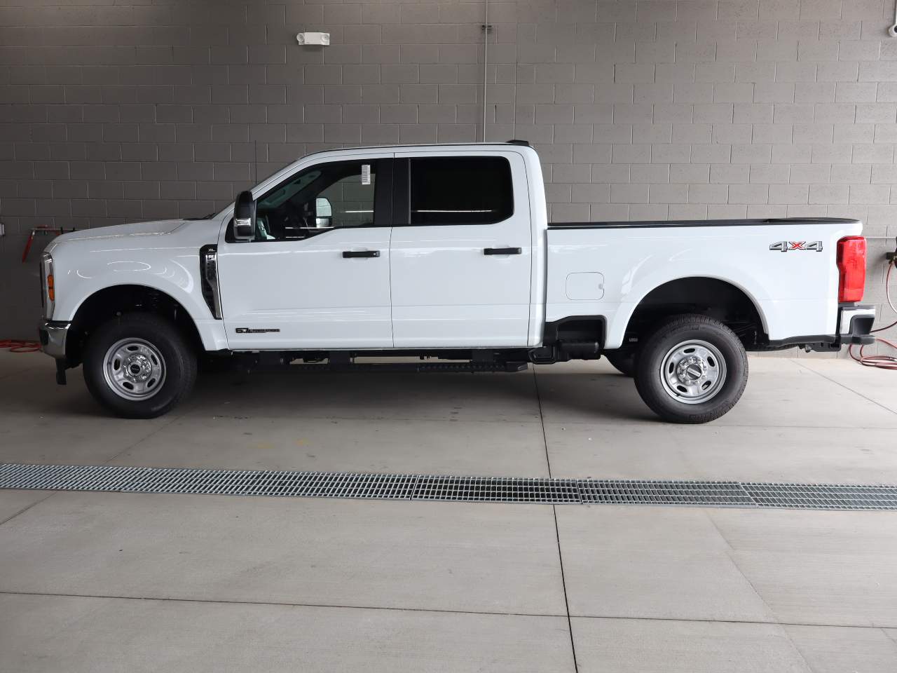 2026 Ford F-250 Super Duty Crew Cab XL