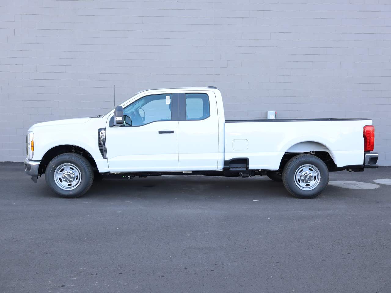 2024 Ford F-250 Super Duty SuperCab XL