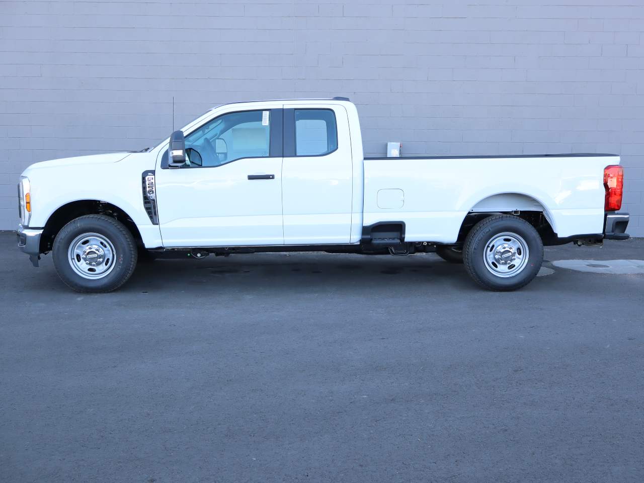 2025 Ford F-250 Super Duty SuperCab XL