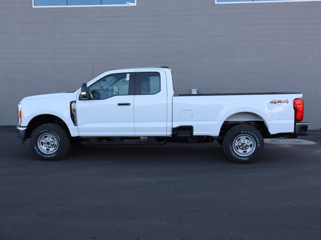 2024 Ford F-250 Super Duty SuperCab XL