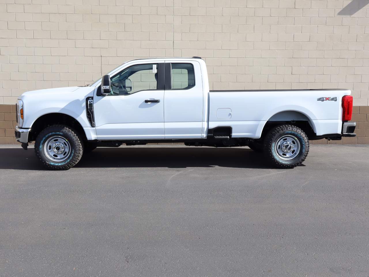 2024 Ford F-250 Super Duty SuperCab XL