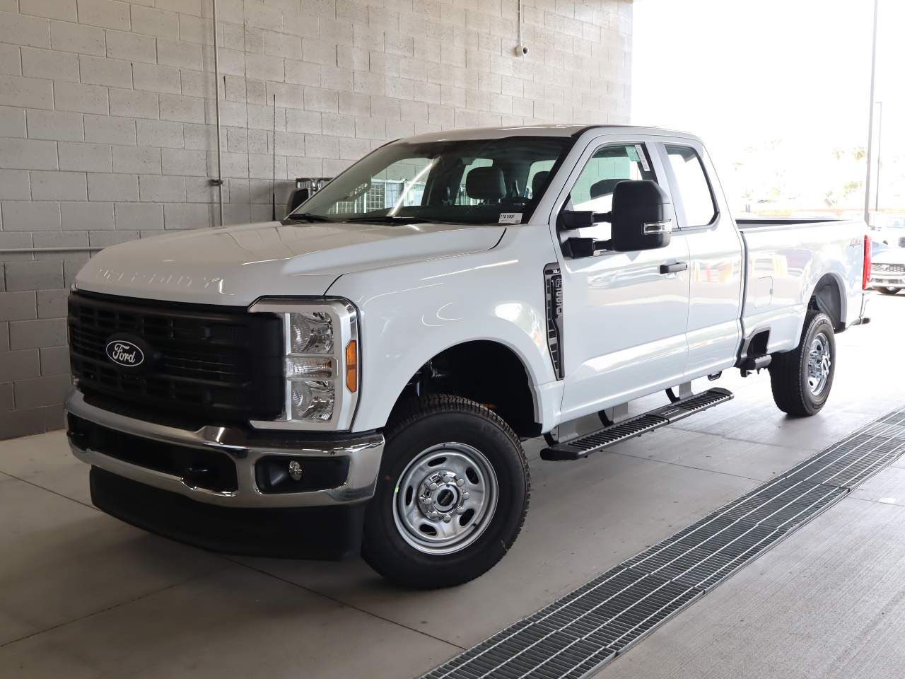 2027 Ford F-250 Super Duty SuperCab XL
