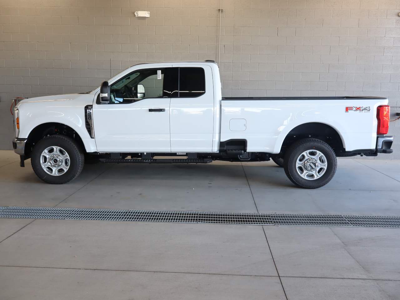 2026 Ford F-250 Super Duty SuperCab XLT