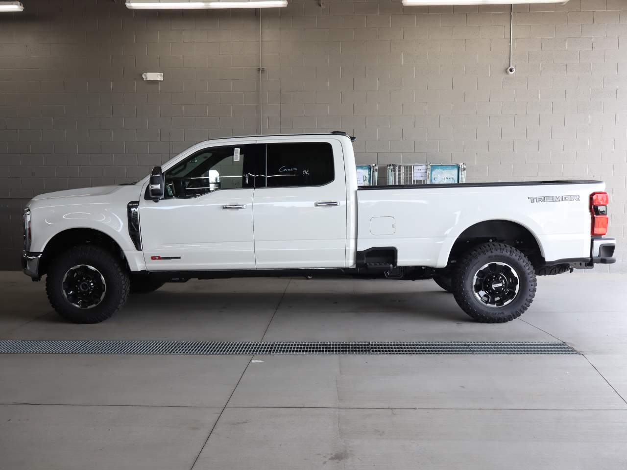 2027 Ford F-250 Super Duty Crew Cab King Ranch