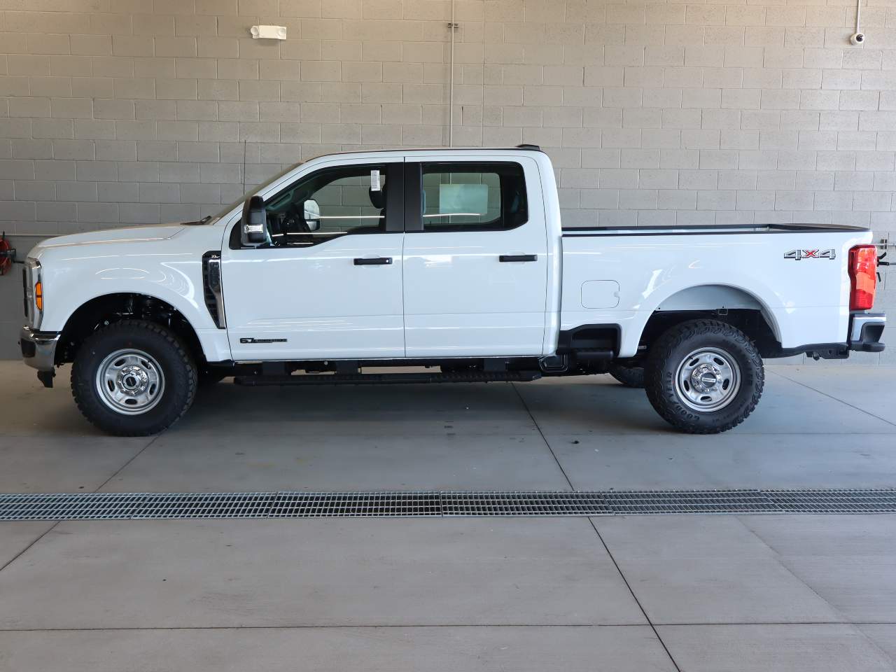 2026 Ford F-250 Super Duty Crew Cab XL