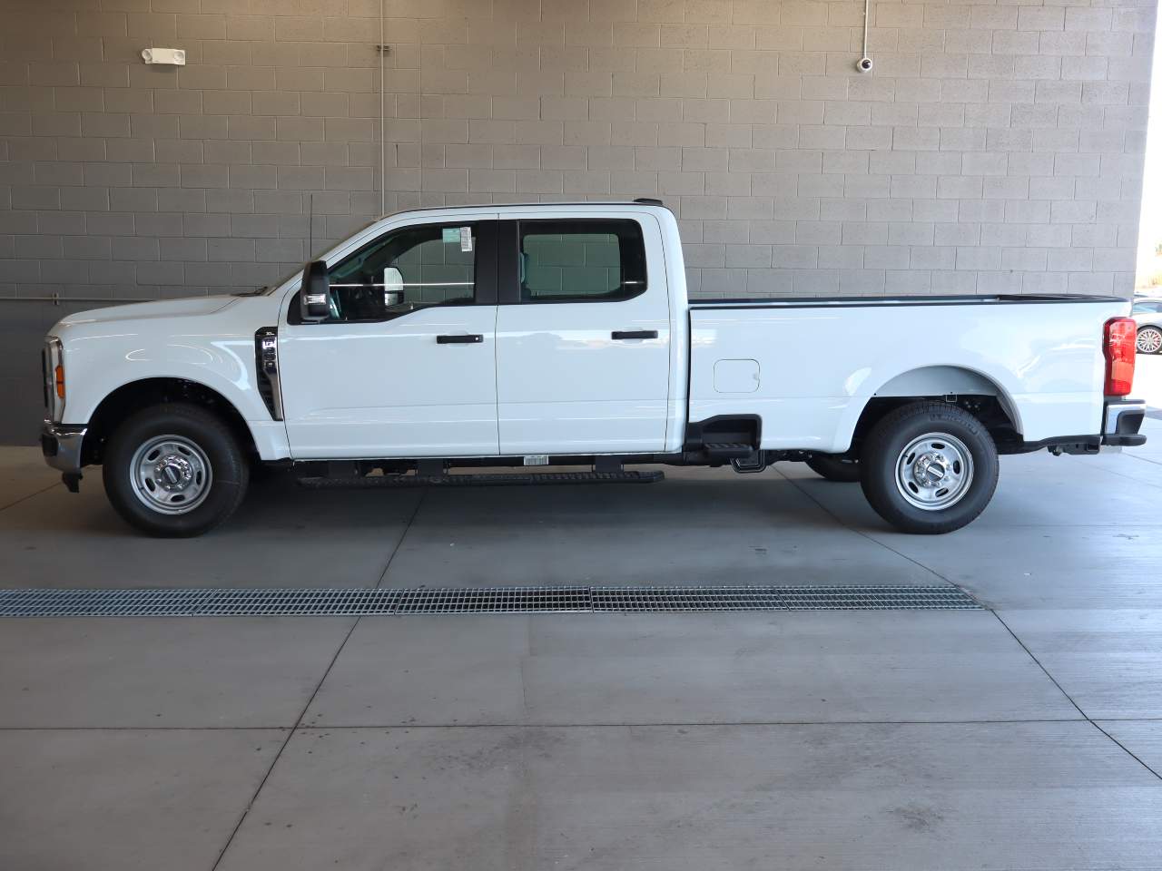 2026 Ford F-350 Super Duty SRW Crew Cab XL
