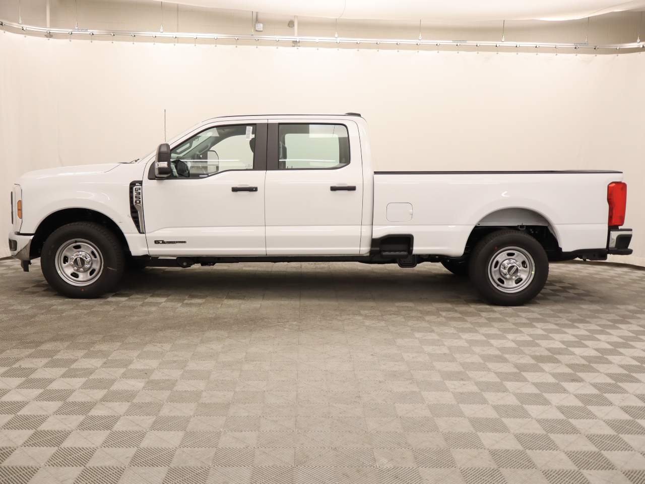 2024 Ford F-350 Super Duty SRW Crew Cab XL