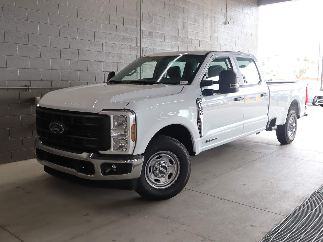 2026 Ford F-350 Super Duty SRW Crew Cab XL