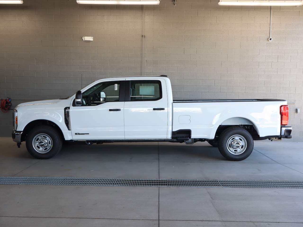 2026 Ford F-350 Super Duty SRW Crew Cab XL