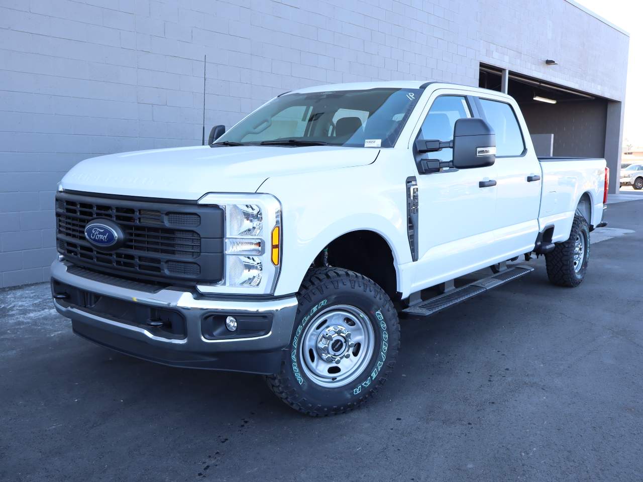 2024 Ford F-350 Super Duty SRW Crew Cab XL