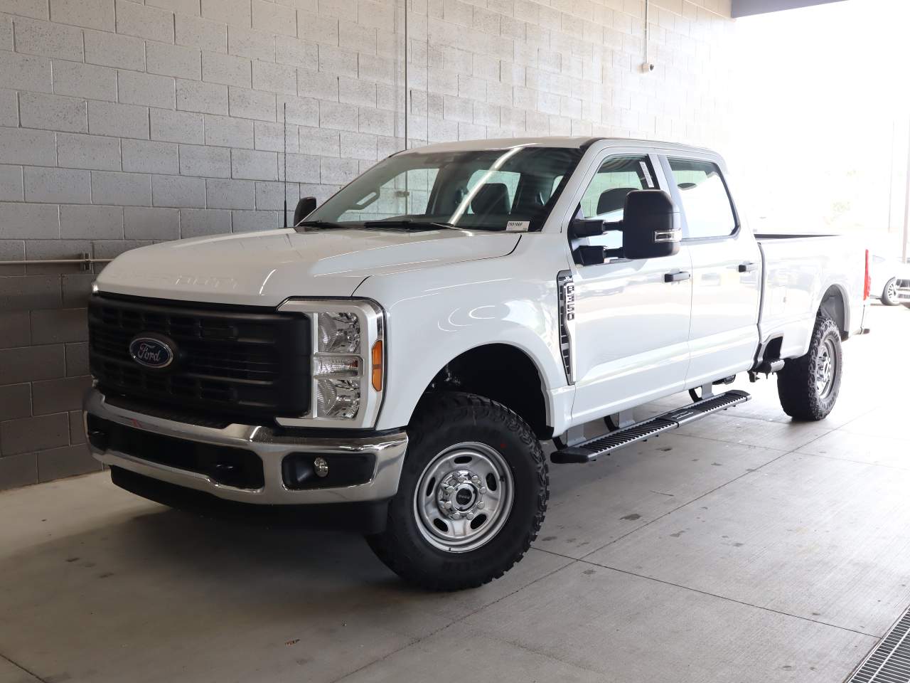 2026 Ford F-350 Super Duty SRW Crew Cab XL