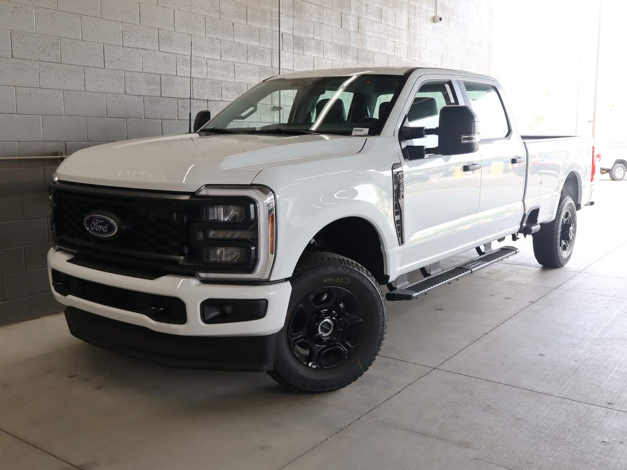 2026 Ford F-350 Super Duty SRW Crew Cab XL
