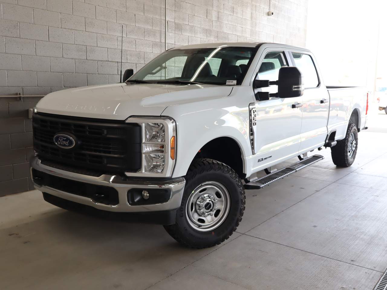 2026 Ford F-350 Super Duty SRW Crew Cab XL