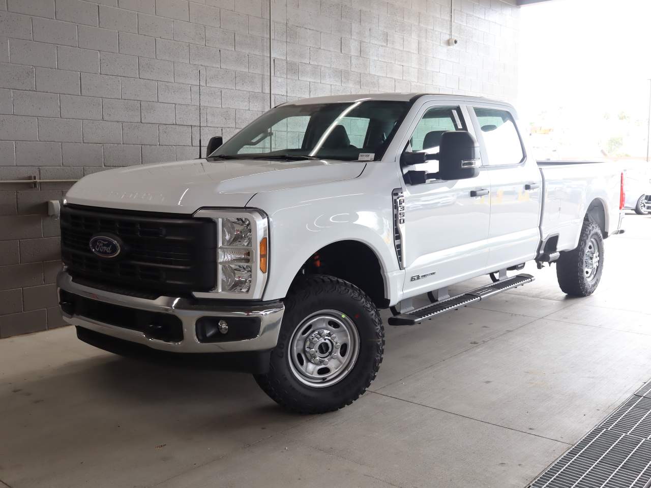 2026 Ford F-350 Super Duty SRW Crew Cab XL