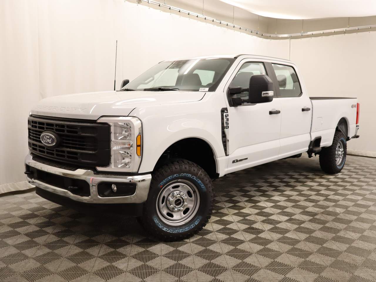 2024 Ford F-350 Super Duty SRW Crew Cab XL