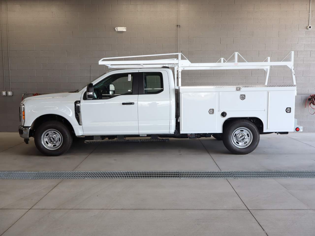 2025 Ford F-350 Super Duty SRW SuperCab XL