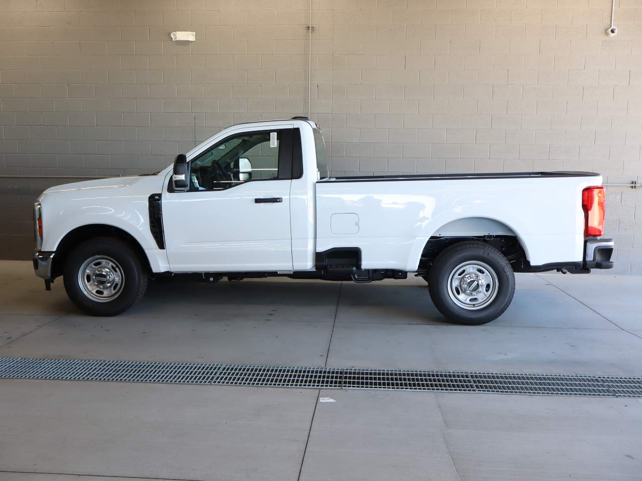 2027 Ford F-250 Super Duty XLT