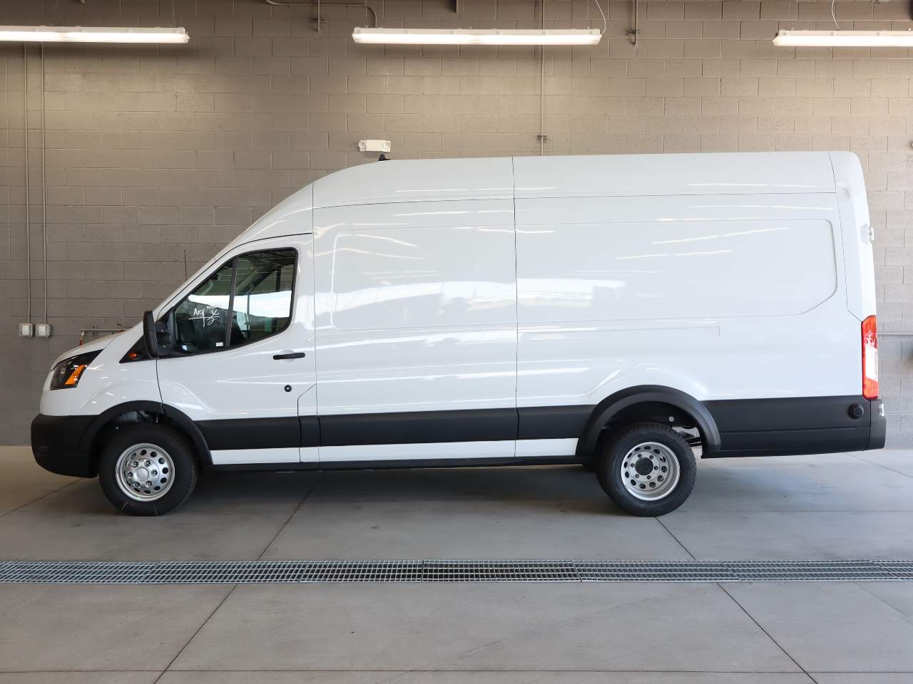2025 Ford Transit 350 HD
