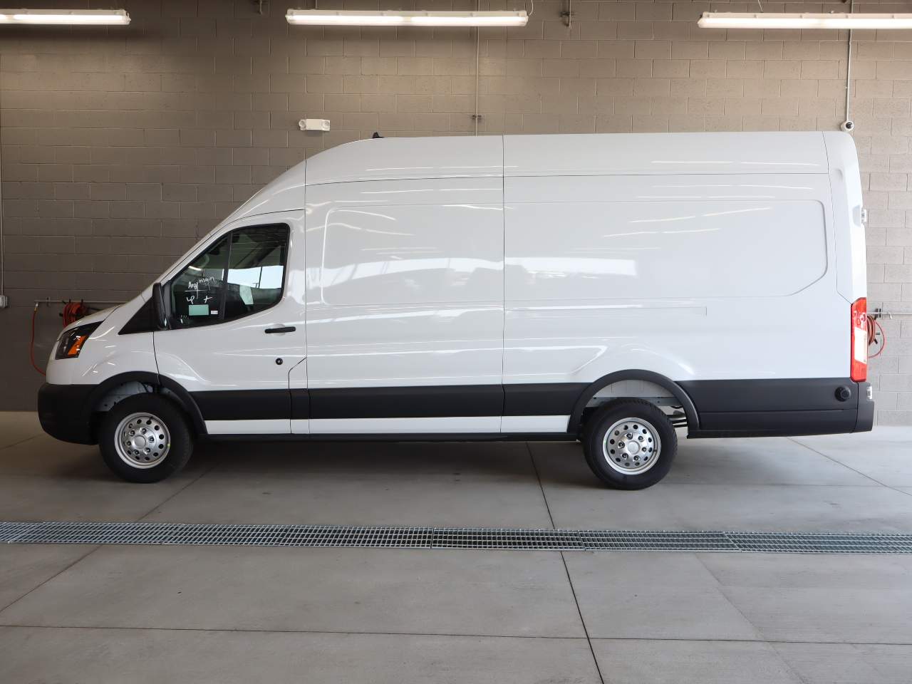 2025 Ford Transit 350 HD