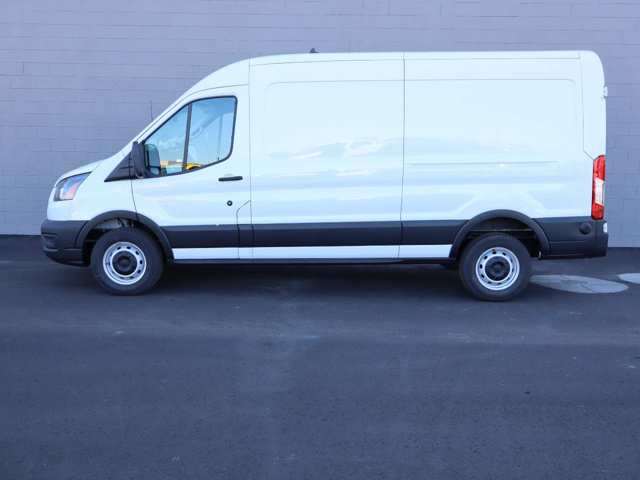 2024 Ford Transit 250