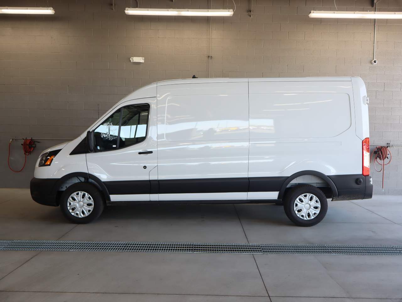2025 Ford Transit 250