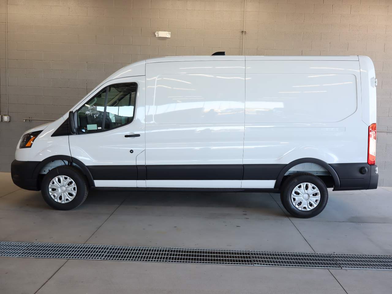 2027 Ford Transit 250