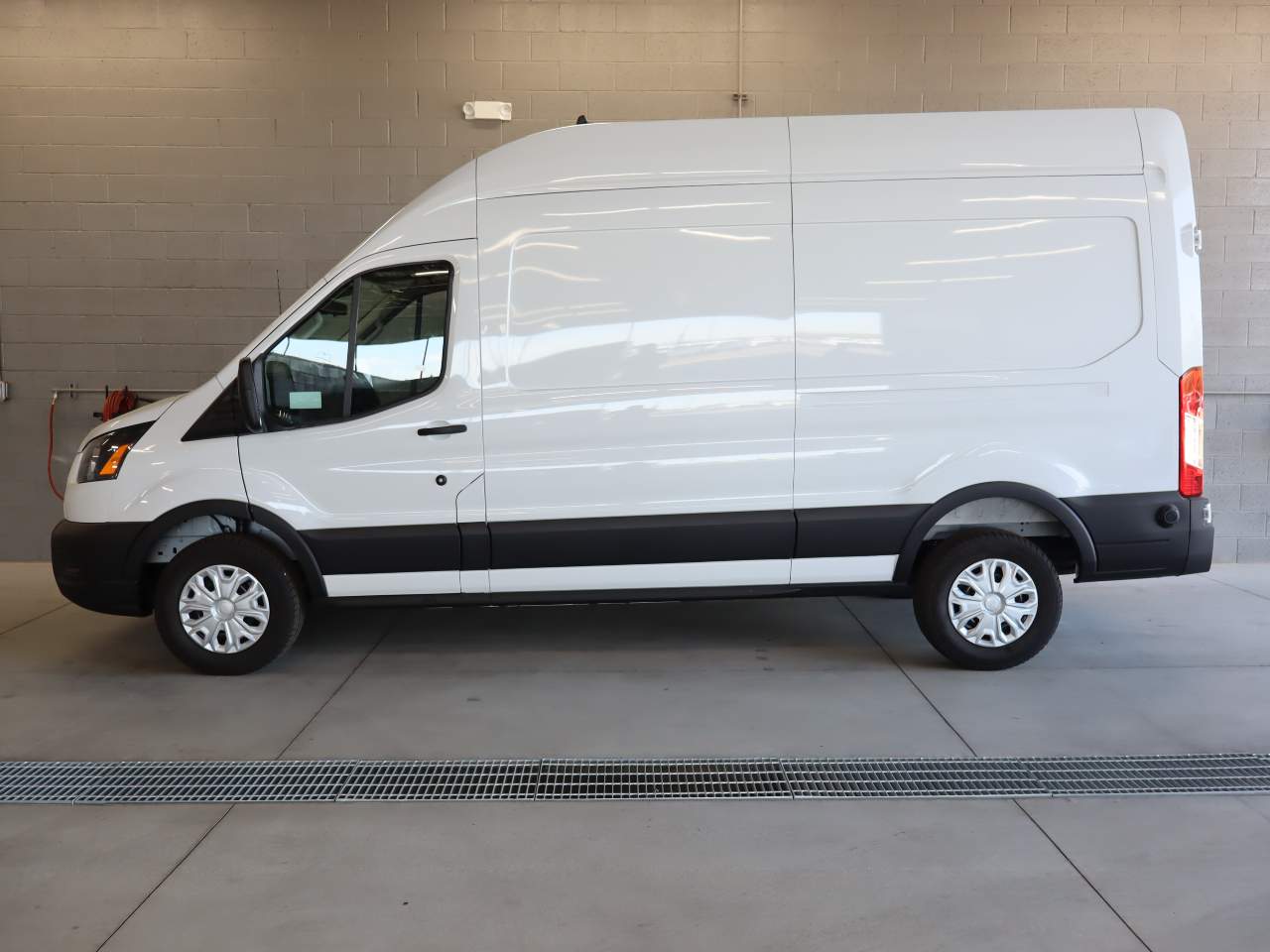 2025 Ford Transit 250