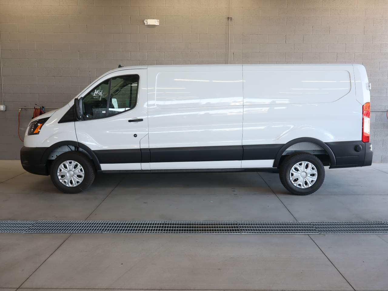 2025 Ford Transit 250
