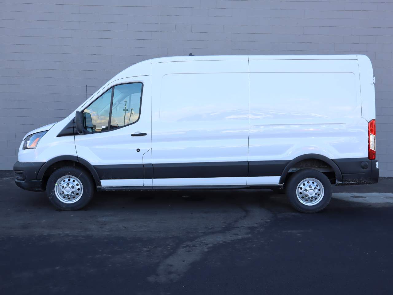 2024 Ford Transit 250