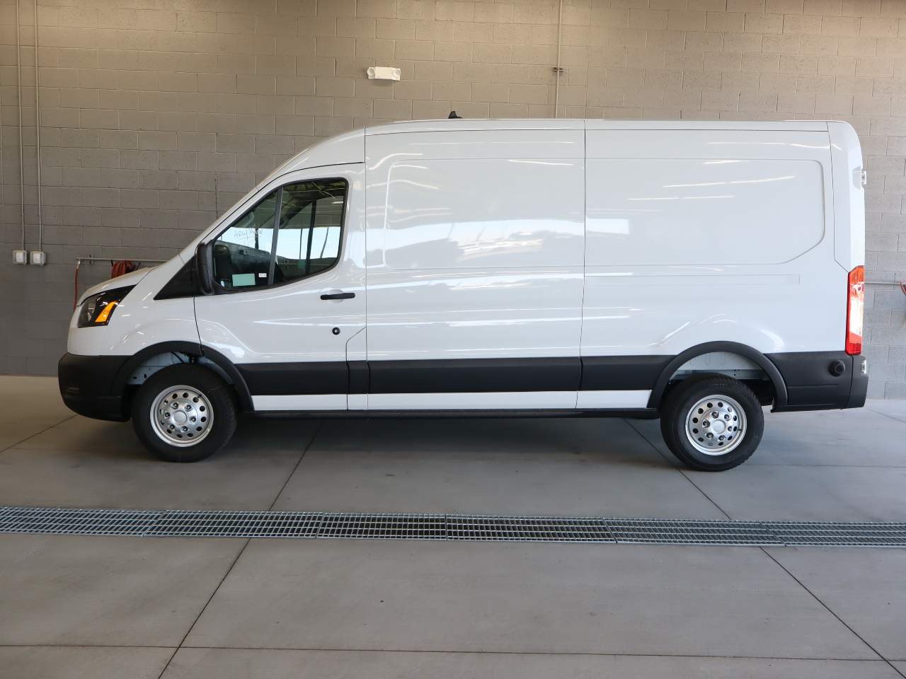 2025 Ford Transit 250