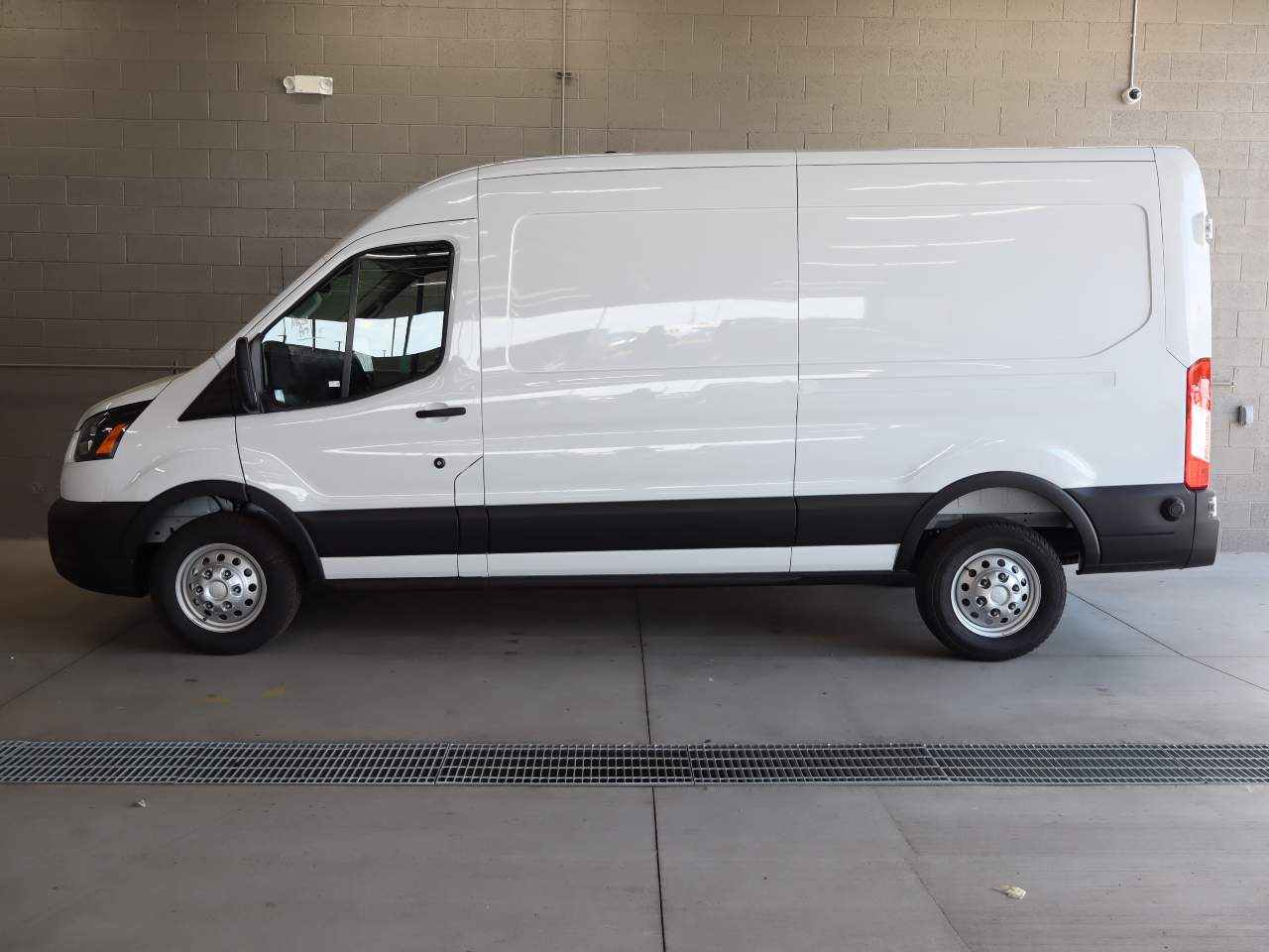 2025 Ford Transit 250
