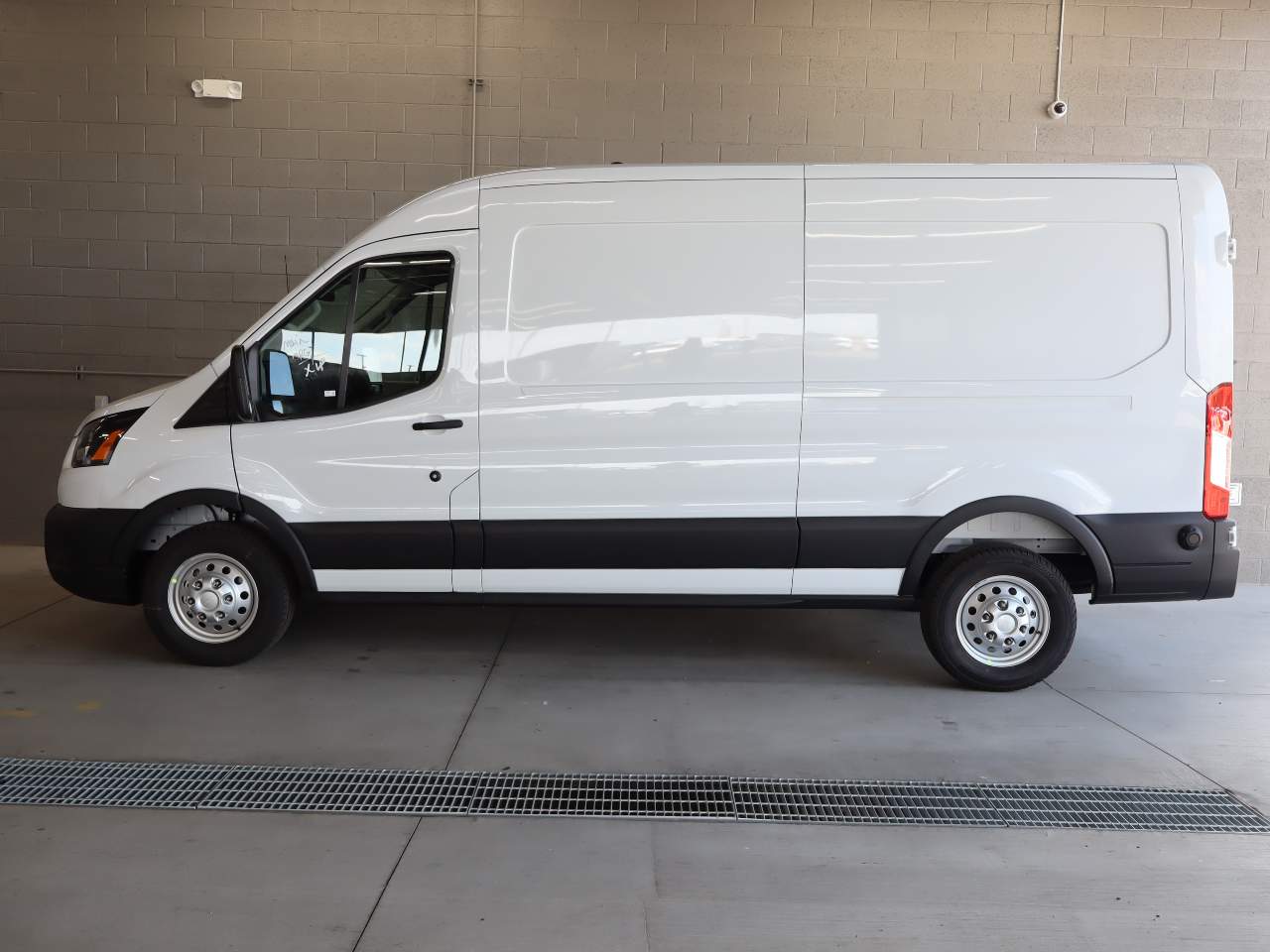 2025 Ford Transit 250